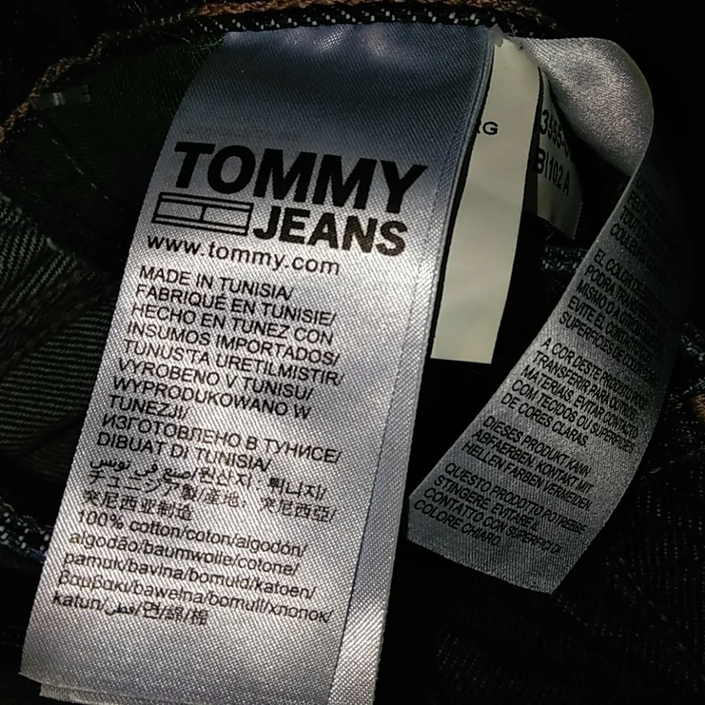 Tommy Hilfiger High Rise Tapered Recycle Jeans 32 X 28